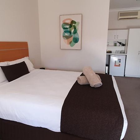 Golden Reef Motor Inn ベンディゴ エクステリア 写真