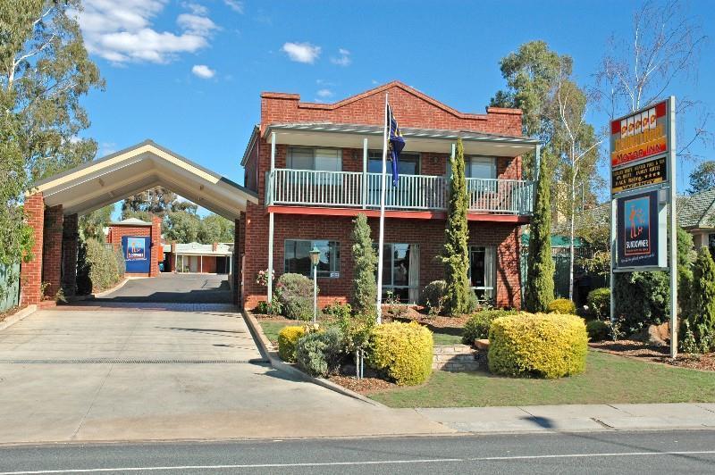 Golden Reef Motor Inn ベンディゴ エクステリア 写真