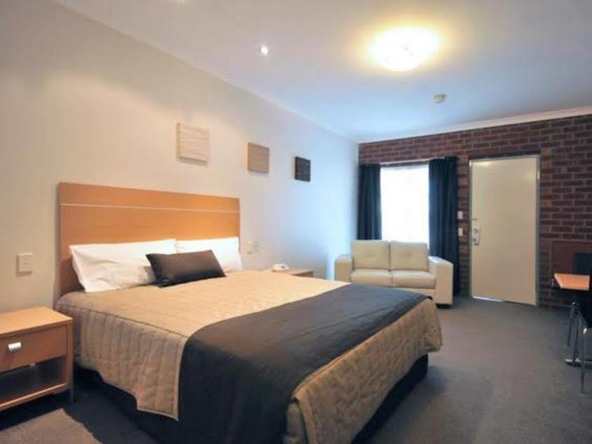 Golden Reef Motor Inn ベンディゴ エクステリア 写真
